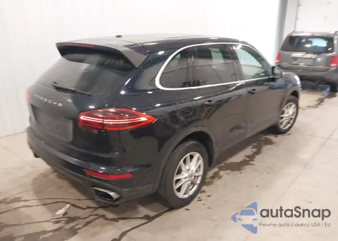 2016 Porsche Cayenne z USA, uszkodzony, nr VIN WP1AA2A2XGKA13297